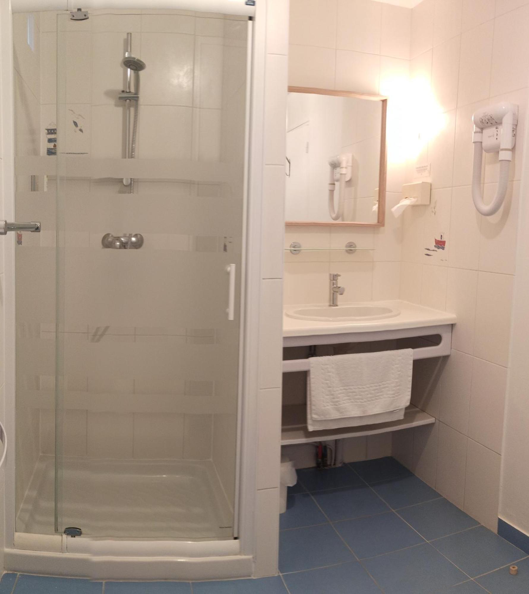Hotel Logis La Rosiere 3*